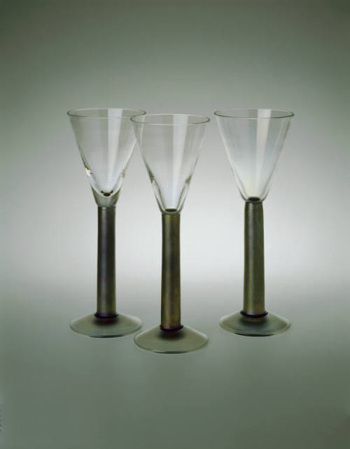 Lustre Stem Glass (Funnel)