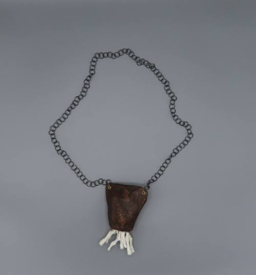 Cuando el pajaro canta (necklace)