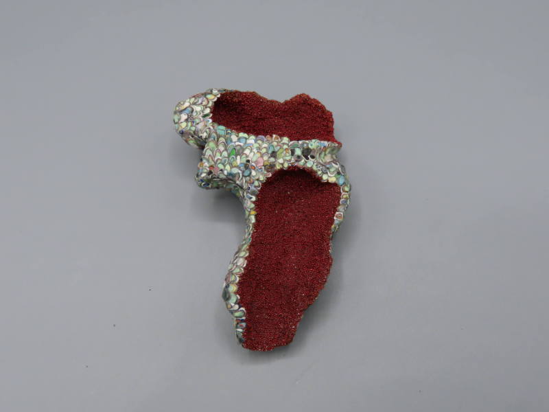 Carnivore 1 (brooch)